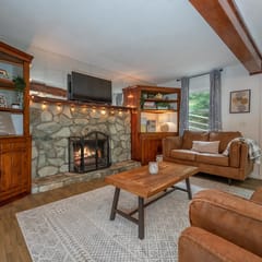 Country View Oasis with Fireplace and Firepit