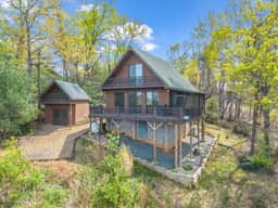 Tranquil Cozy Saluda Cabin Views, Pets, Adventure - Image 2