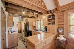 Comfortable Retreat Near Equestrian Center pets ok - Image 2