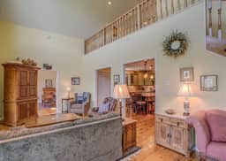 Gorgeous Mountain Views! pets welcome - Image 3