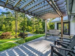 Countryside Retreat: 3BR with Pond Views - Image 4