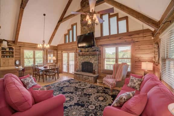Comfortable Retreat Near Equestrian Center pets ok - Image 1