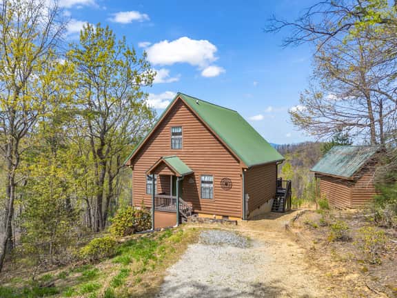 Tranquil Cozy Saluda Cabin Views, Pets, Adventure - Image 5
