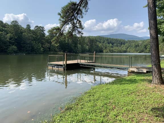 Charming 3BR Cabin on Lake Adger w/ Fireplace - Image 3