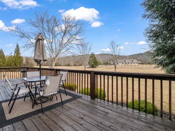 Ridge View Cabin with Fireplace Pet Friendly- - Image 4