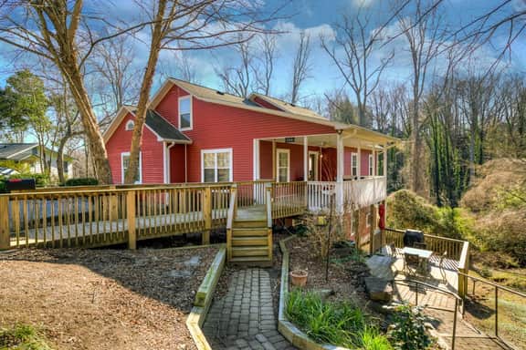 The Haven Charming Tryon House Pet Friendly - Image 3