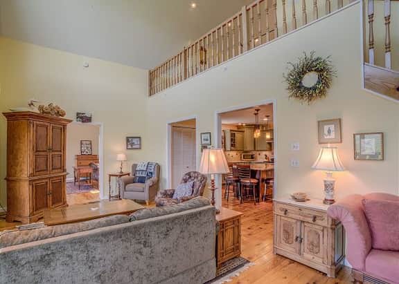 Gorgeous Mountain Views! pets welcome - Image 3